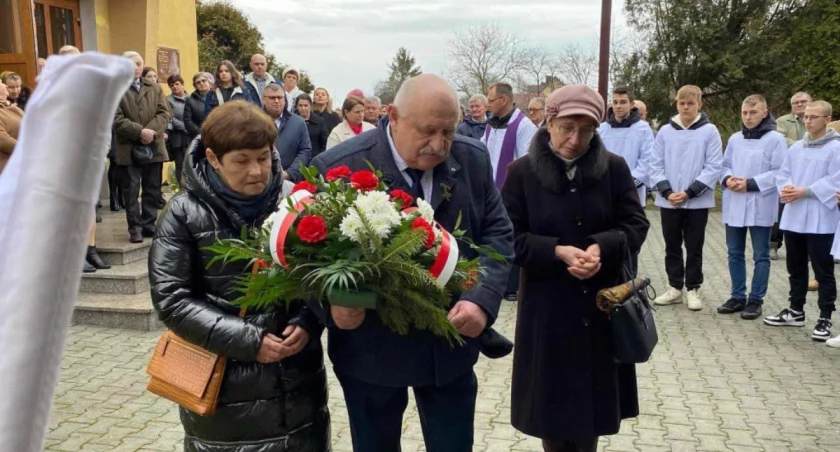 Upamiętniają okrutne wydarzenia - Golgotę Sybiraków z Charytan 