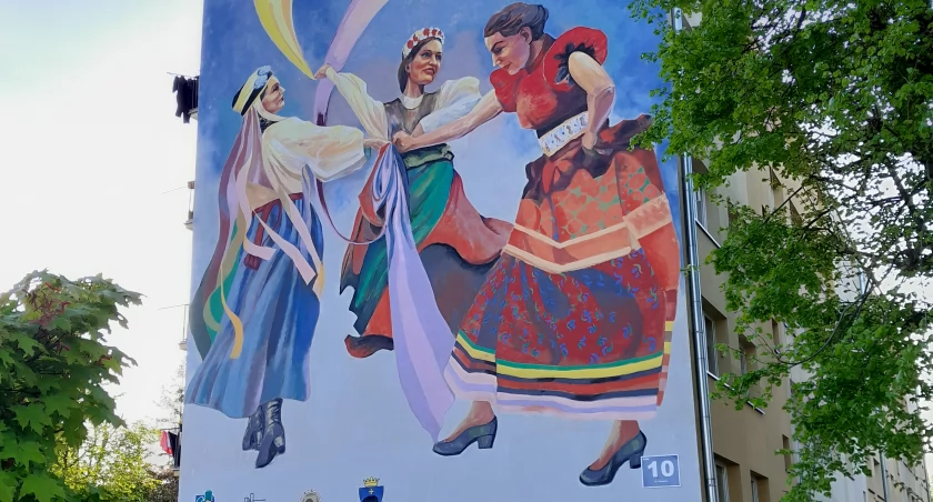 Artysta z Jarosławia Eliasz Dyrow twórcą trzech murali na Szlaku Murali Twierdzy Przemyśl