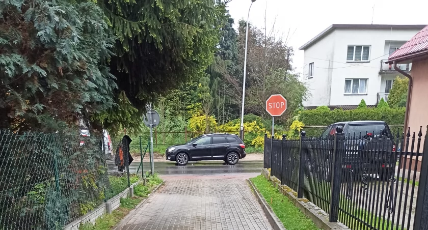 Utrudnienia w ruchu na ulicy Raszyńskiej w Jarosławiu