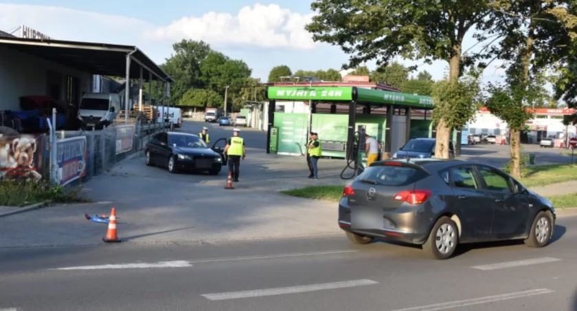 4-latek jadący hulajnogą potrącony na wjeździe do posesji przy ul. Pruchnickiej w Jarosławiu 