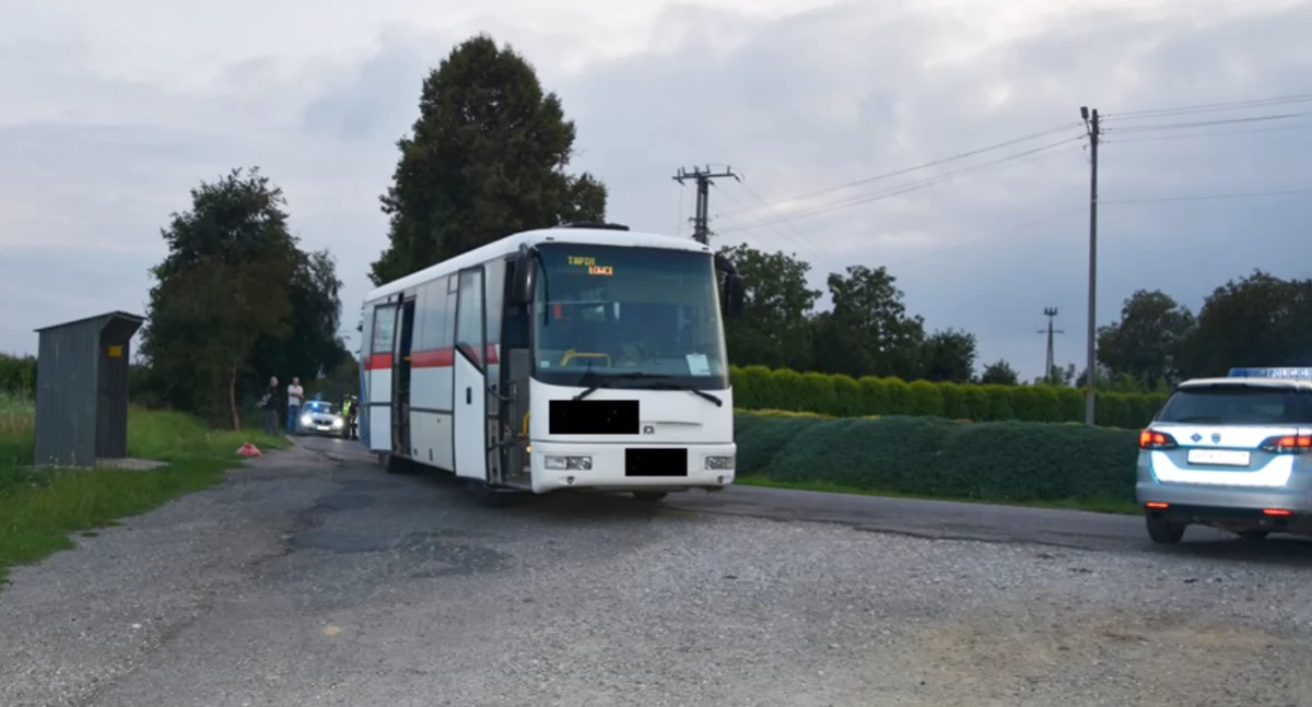 Nie żyje 39-latek potrącony przez autobus w Tapinie w gminie Rokietnica