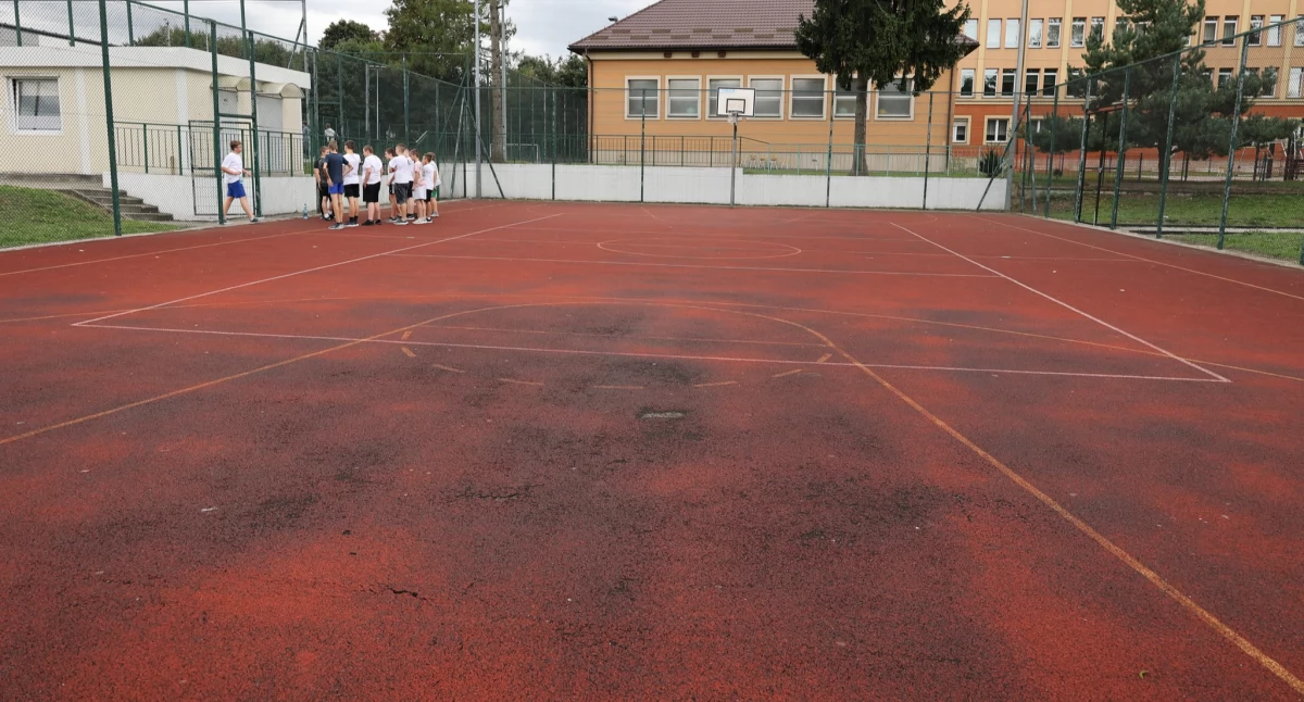 Kompleksy sportowe przy szkołach podstawowych nr 4 i 10 w Jarosławiu będą remontowane