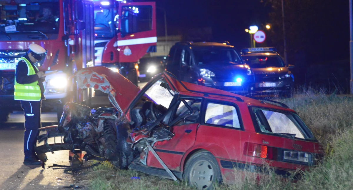 Sześć osób poszkodowanych, w tym dziecko, w wypadku w Szówsku