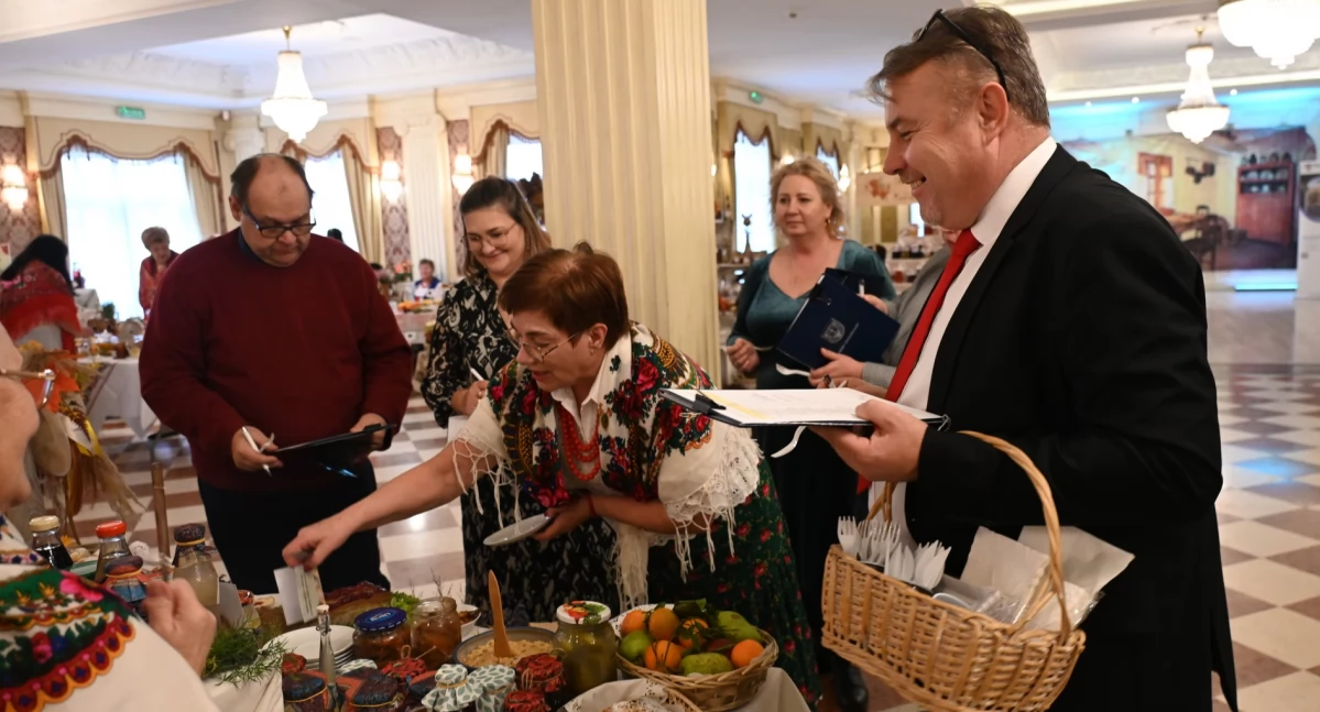 Przetwory z babcinej spiżarni. W Rokietnicy rywalizowały koła gospodyń wiejskich (WYNIKI)