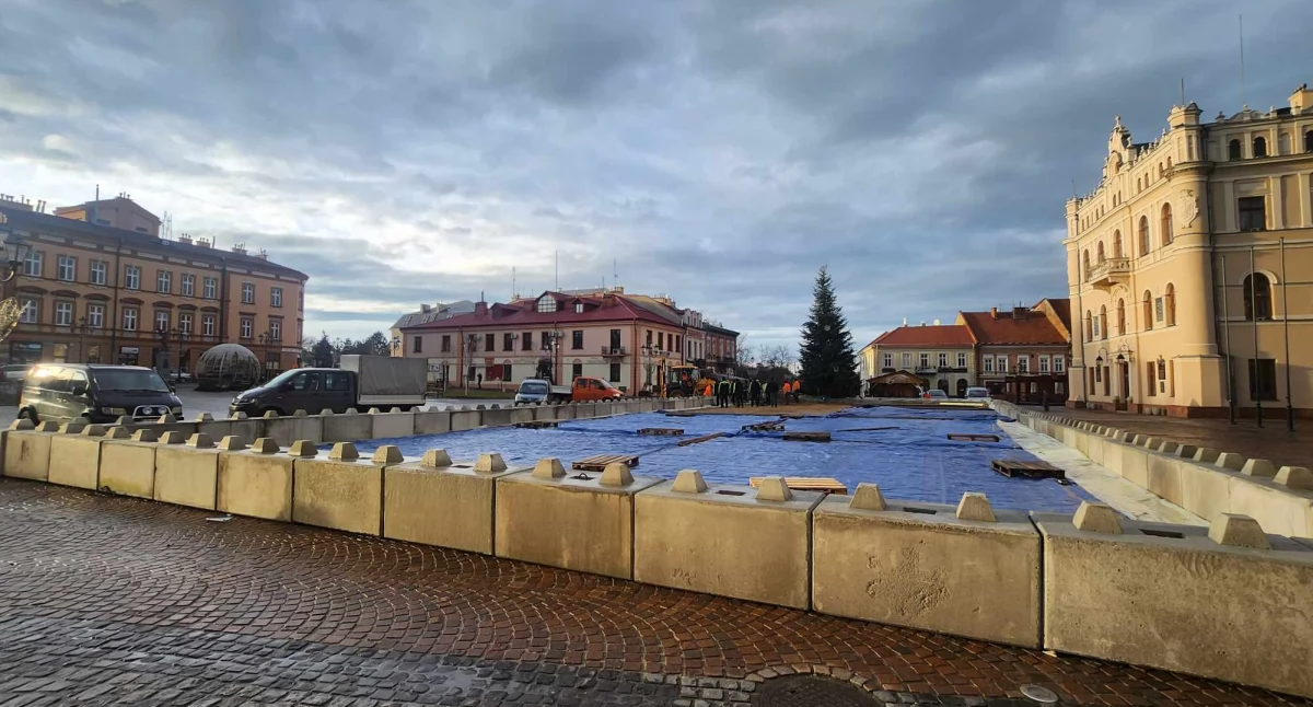 Lodowisko na Rynku w Jarosławiu ma zacząć funkcjonować od 21 stycznia 