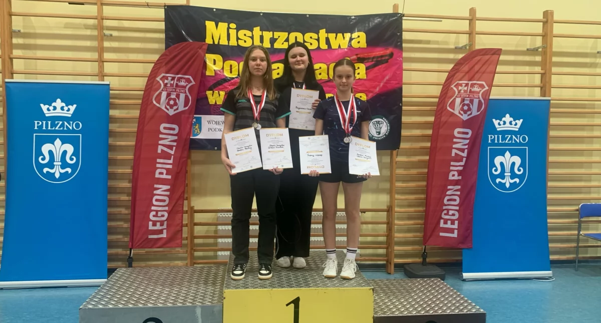 Medale zawodniczek Jarosławskiego Klubu Badmintona 