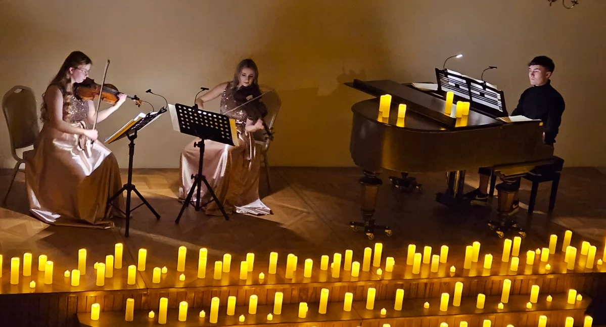 Muzyka filmowa w blasku świec. Niezwykły koncert Candlelight Trio (ZDJĘCIA, WIDEO) 