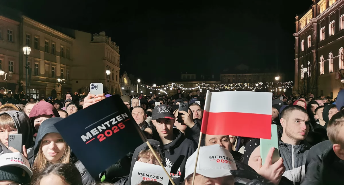 Na Rynku w Jarosławiu tłumy na spotkaniu ze Sławomirem Mentzenem, kandydatem Konfederacji na Prezydenta RP 