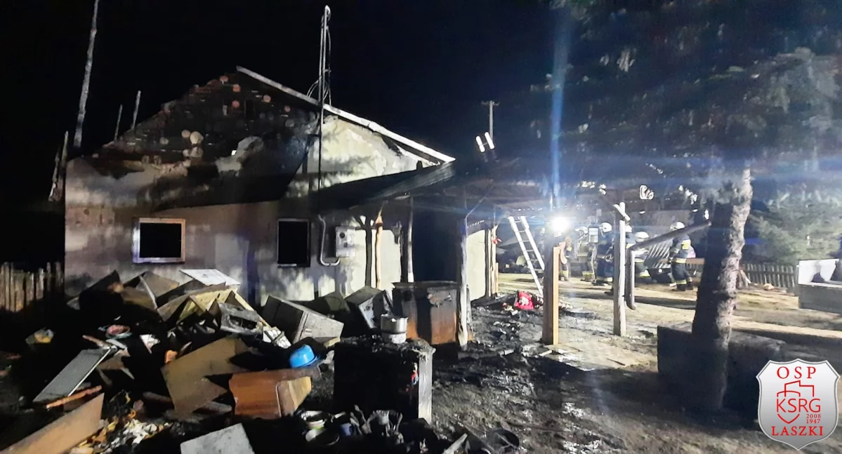 Wybiegli na bosaka, wynieśli tylko dwa telefony. Resztę strawił ogień. Nie bądźmy obojętni na nieszczęście Mirosławy i Wojciecha Pulitów z Bobrówki