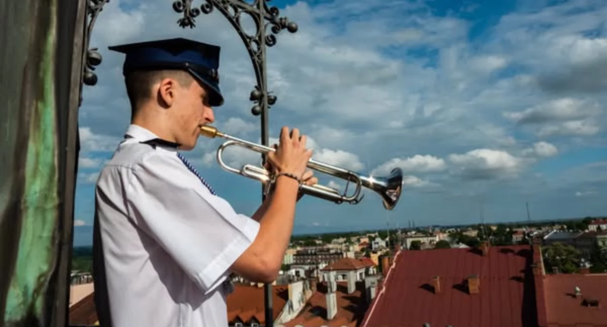 Hejnał jarosławski będzie rozbrzmiewał z wieży ratuszowej 