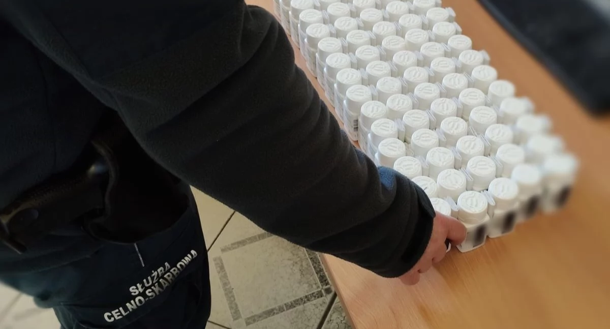 W Korczowej udaremniono przemyt leków weterynaryjnych i  przeciwbólowych leków opioidowych