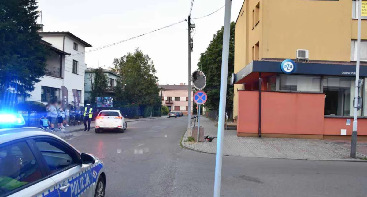 11-latek wjechał hulajnogą elektryczną pod samochód na ul. Grucy w Jarosławiu