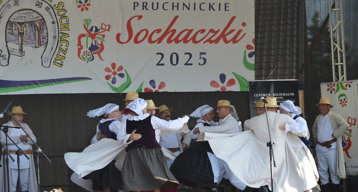 Pruchnickie Sochaczki, jak co roku, zachwyciły bogactwem rękodzieła i ludowych klimatów 