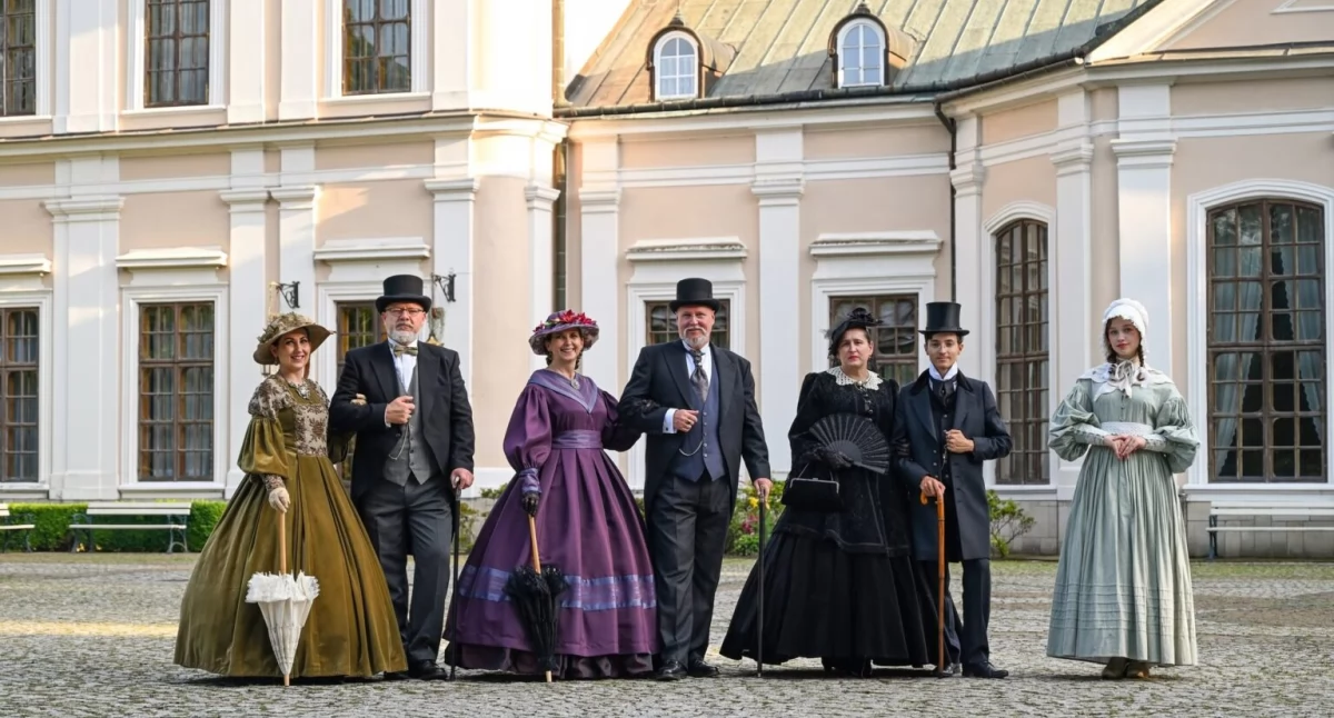  Podróż do przeszłości „Na dworze u Dzieduszyckich” w Sieniawie 