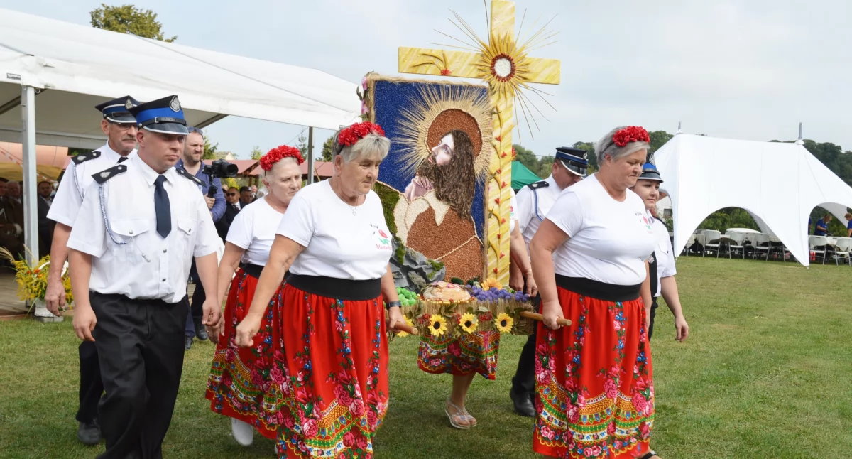 Ależ to były dożynki! Powiatowo-gminne święto plonów w Rudołowicach za nami (ZDJĘCIA, WIDEO)