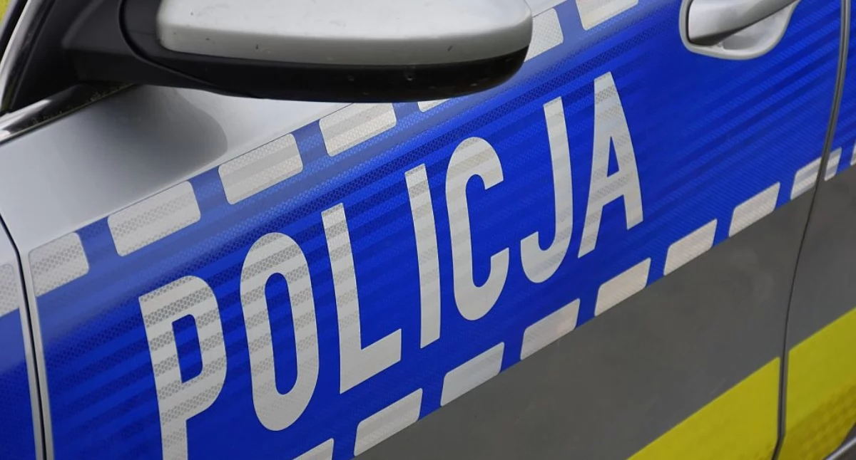Szybka akcja mieszkańców i policji. 52-latka z Pruchnika trafiła pod opiekę lekarzy