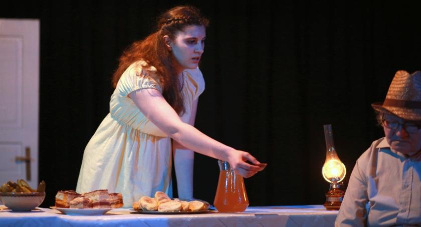 „Requiem dla gospodyni” w wykonaniu Teatru Sioło z Rakszawy