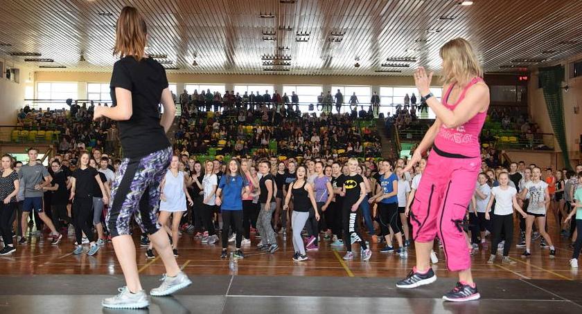 Ćwiczyli i zbierali pieniądze