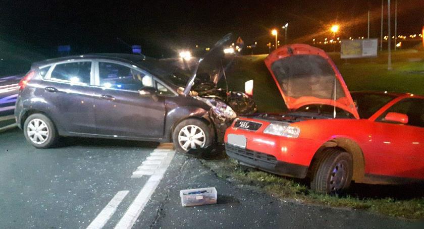 Zderzenie forda i audi w Skołoszowie