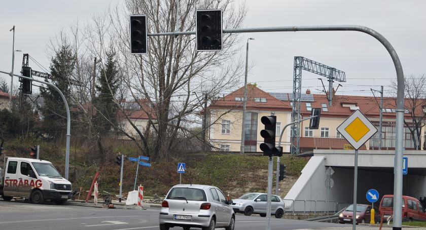 Nowe światła zmniejszą korek?