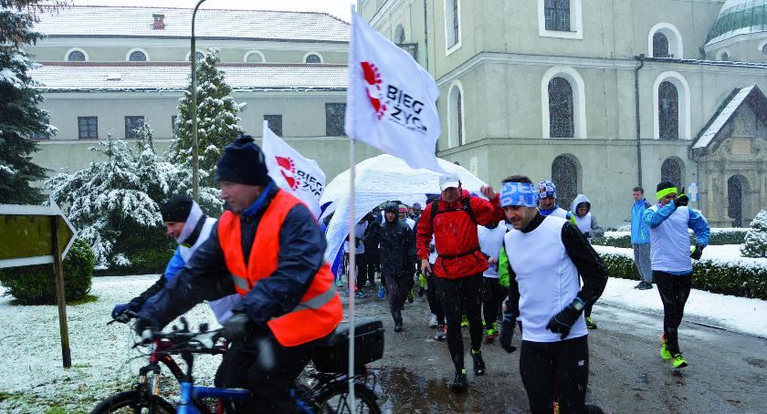 Z jarosławskiego opactwa biegną do Przemyśla w Biegu dla Życia