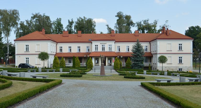 10,2 mln zł dla uczelni