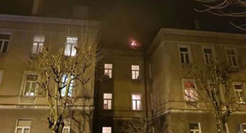 Pożar poddasza przy ul. Poniatowskiego