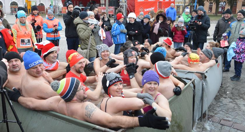 Morsowanie dla WOŚP i bieg uliczny (FOTO, WIDEO)