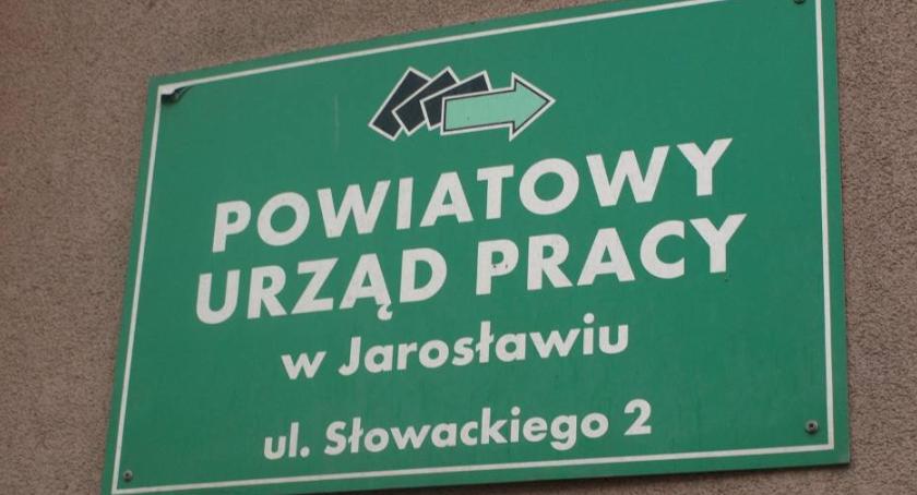 Prawie 6 tysięcy osób bez pracy
