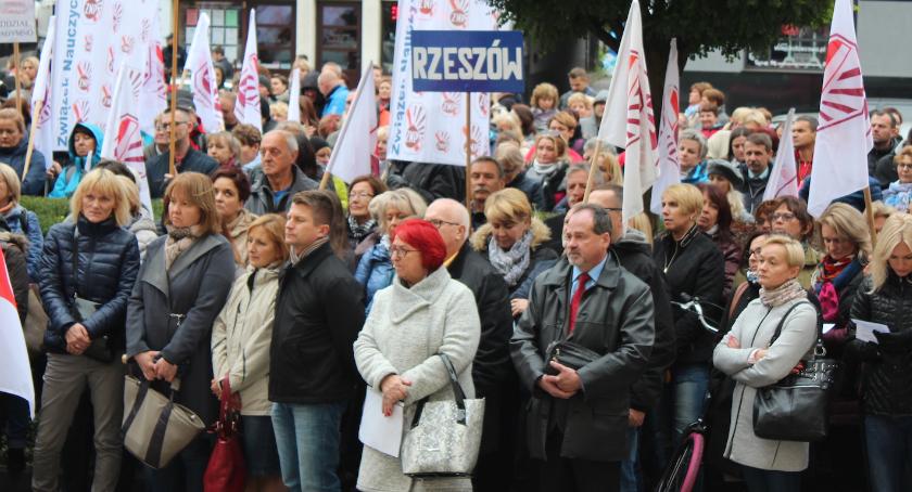ZNP murem przeciwko reformie
