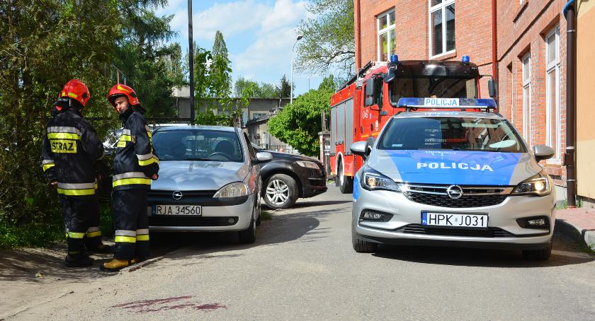 Kobieta potrąciła swoją matkę i sama uległa potrąceniu