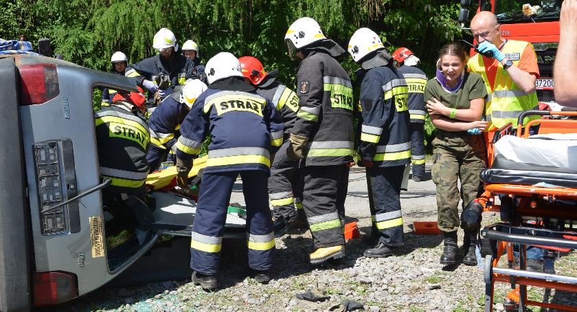 Wypadek, pożar lasu i strzelanina w Pruchniku