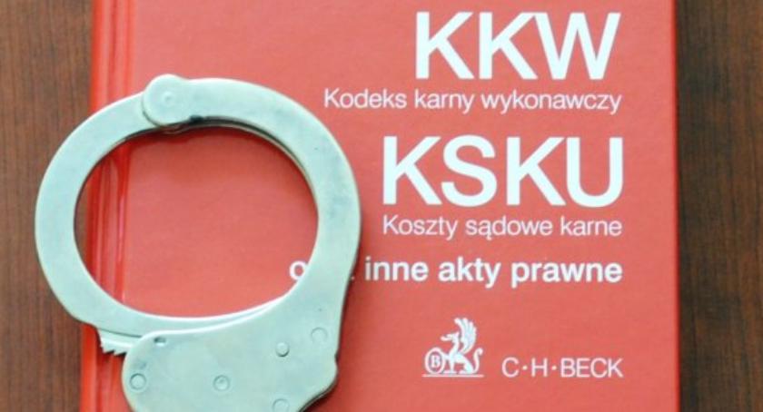 Ukradł motorower zaparkowany przed sklepem