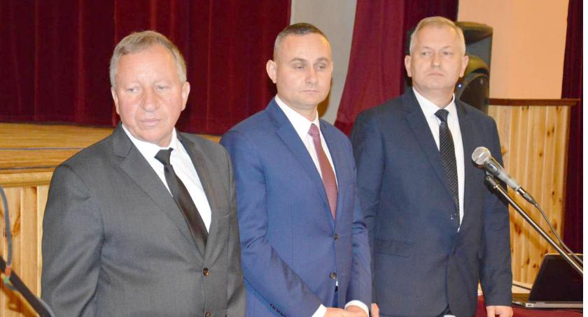 Dlaczego zmieniono członków komisji skarg, wniosków i petycji?