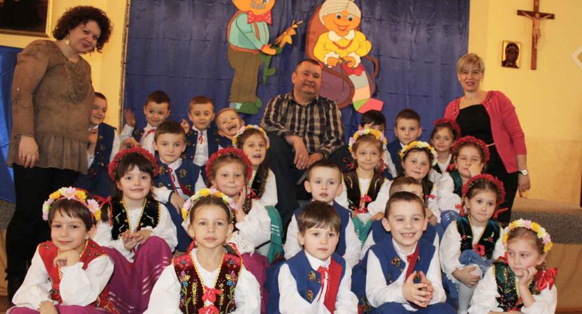 Dzieci seniorom, seniorzy - dzieciom