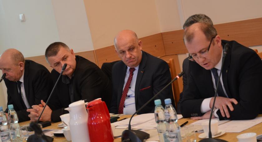 Wysocki zastąpi Tracza w radzie powiatu