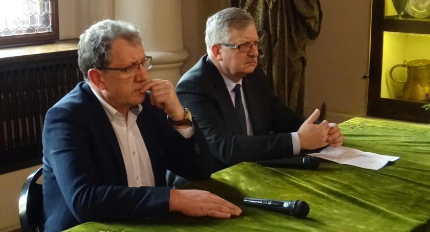 Rolnicy o swoich kłopotach podczas spotkania z posłem Kazimierzem Gołojuchem (WIDEO) 