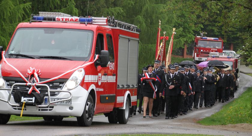 110 lat OSP w Roźwienicy i poświęcenie nowego samochodu