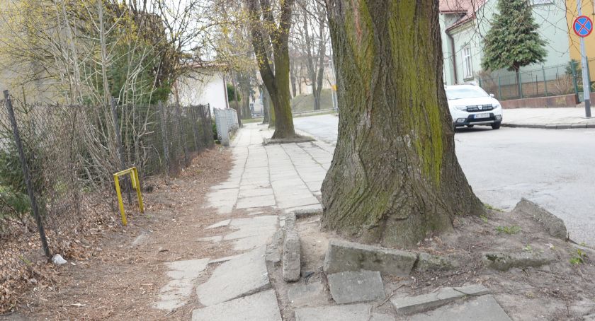 Zabrali 1,4 mln zł z dróg powiatowych, dali na gminne