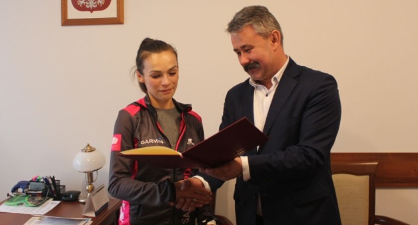 Nagroda dla Pauliny Wywłoki 