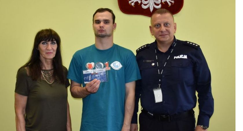 Niecodzienny gość w komendzie policji 