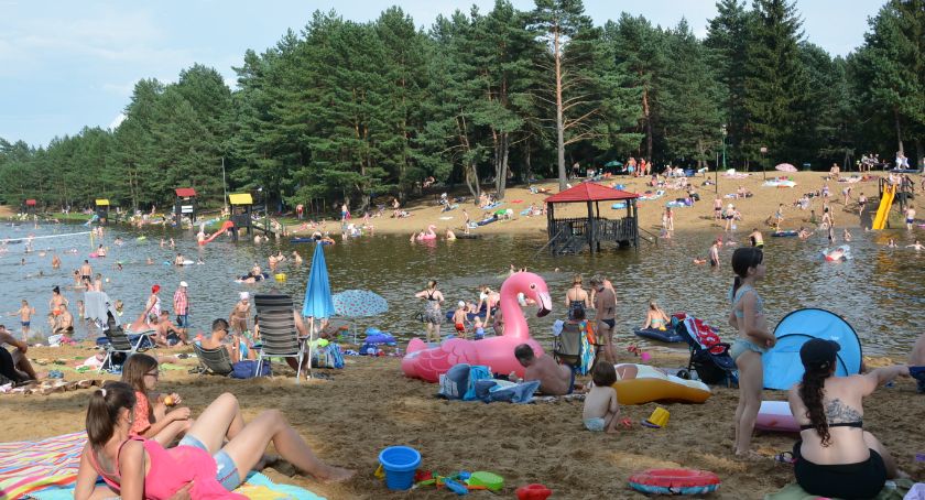 Bezpieczny wypoczynek nad wodą - wskazówki policji