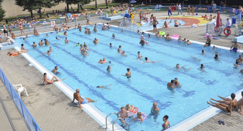 W piątek rusza sezon na odkrytej pływalni MOSiR! 
