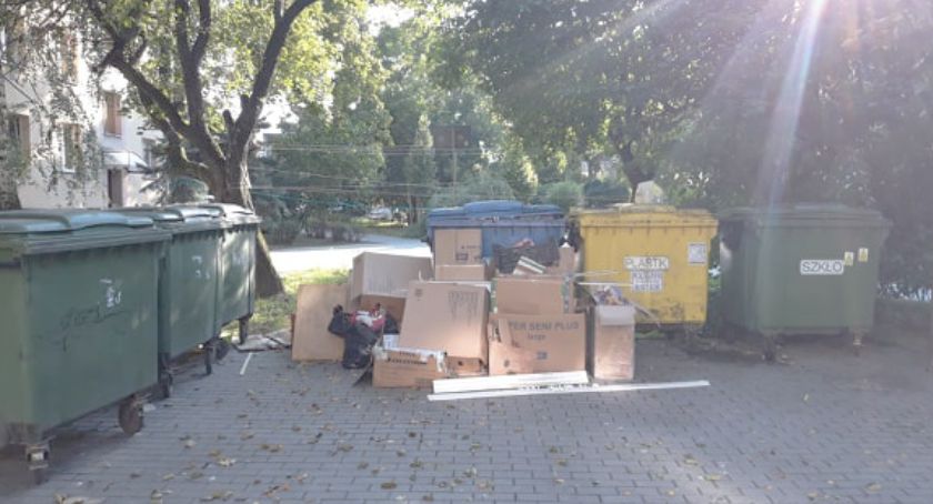 Zrobią remont, a śmieci podrzucają innym 