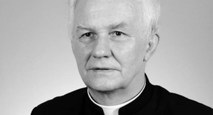 Zmarł honorowy obywatel Jarosławia ks. Władysław Drewniak