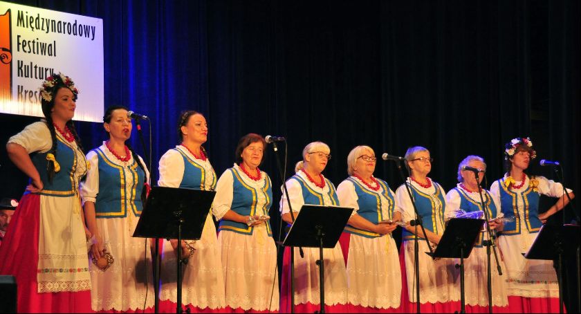Muzyka kresowa brzmi w zaułkach miasta