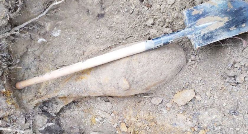 Bomba o wadze 50 kg znaleziona na polu w Muninie 