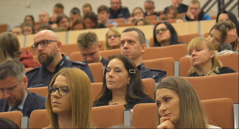 Rozmawiali o przemocy