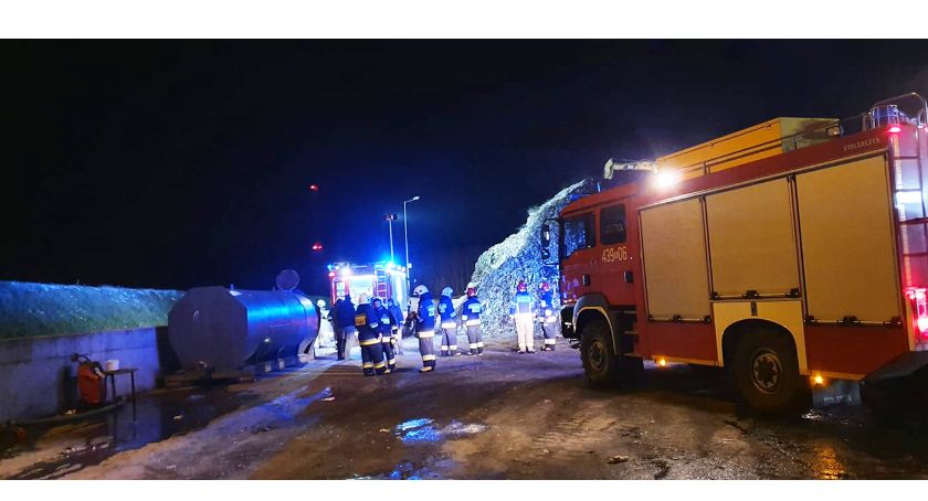 Pożar na składowisku odpadów w Młynach