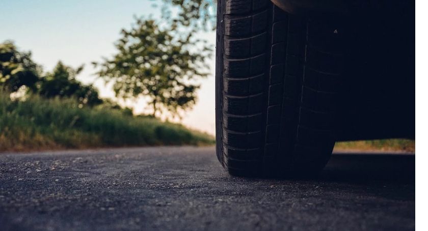 Kto wypłaca odszkodowanie potrąconej ofierze, gdy sprawca zbiegnie z miejsca zdarzenia?